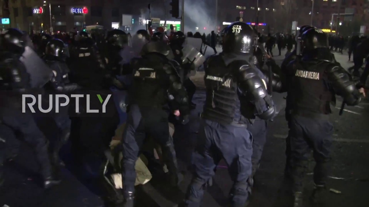 Велики протести у Румунији