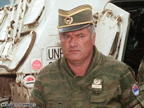 Младић одабрао себи за браниоце адвокате из Србије и Русије