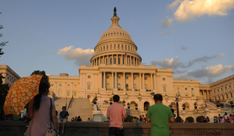 Porezi u Americi rastu za trilion dolara