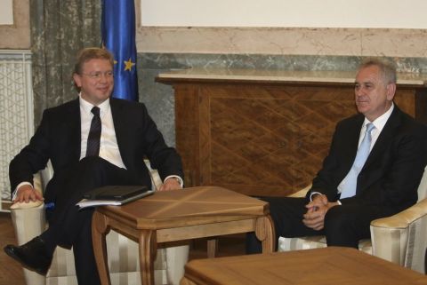 Srbija i EU - dođi da propadnemo zajedno