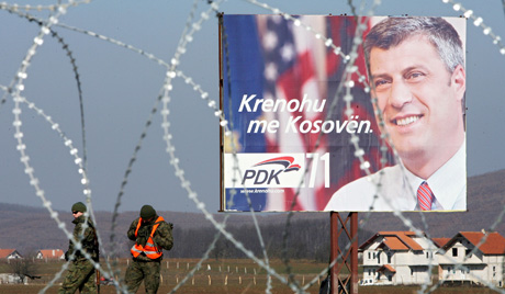 Како пољубити кобру у чело?