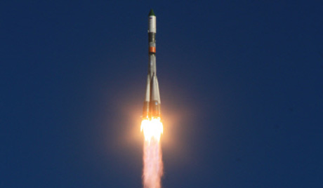 Космички теретни брод