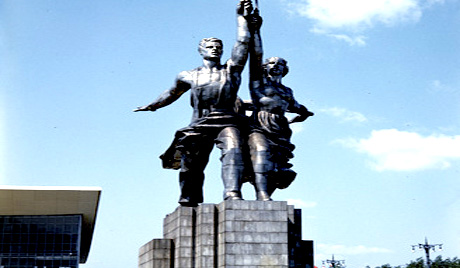 Непозната Вера Мухина