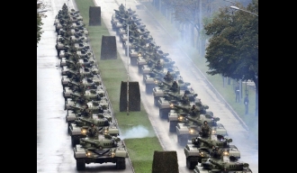Пред Путином 100 тенкова и нове ракете