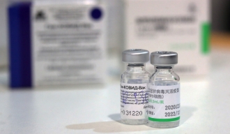 РТ: Србија ће наредних недеља почети са производњом рускe вакцинe „Спутњик V“ и кинескe „Синофарм“ за извоз широм Европе