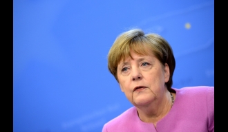 Меркелова: ЕУ и НАТО нису непријатељи Русије