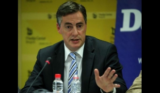 Мекалистер: Европски парламент спреман да посредује у дијалогу власти и опозиције у Србији