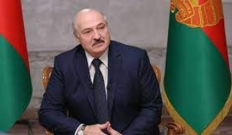 Лукашенко: Полиција и војска неће отићи из Минска док год сам ја председник