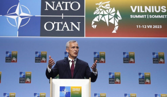 НАТО поједностављује процедуру пријема Украјине, позваће је када се испуне услови
