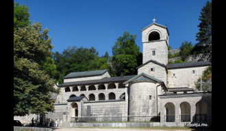 Устоличење митрополита Јоаникија обавиће се без раније планираног свенародног сабора испред Цетињског манастира