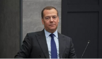 Медведев: Продужени сукоб може довести до стварања новог антиамеричкoг савеза