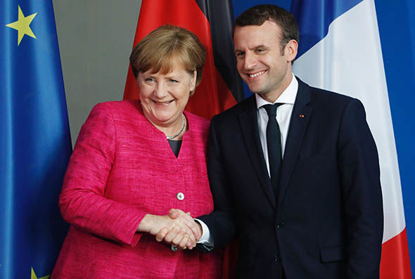 Makron i Merkelova pozvali Putina i Porošenka da „otvoreno podrže režim prekid vatre“ u Donbasu