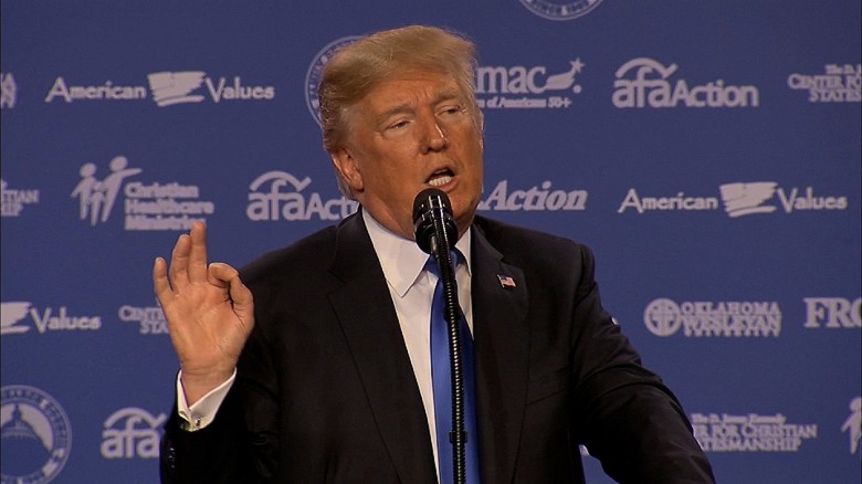 Трамп поново одбацио тврдње да је учествовао у завери са Русијом током избора