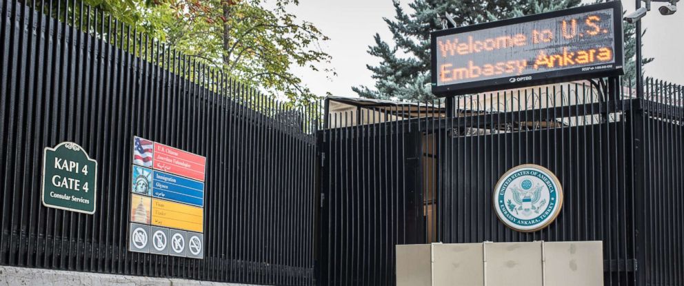 САД делимично обнављају издавање виза у Турској