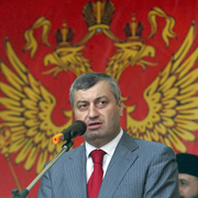 Председник Јужне Осетије спреман да руски бизнисменима да земљу у закуп на 99 година