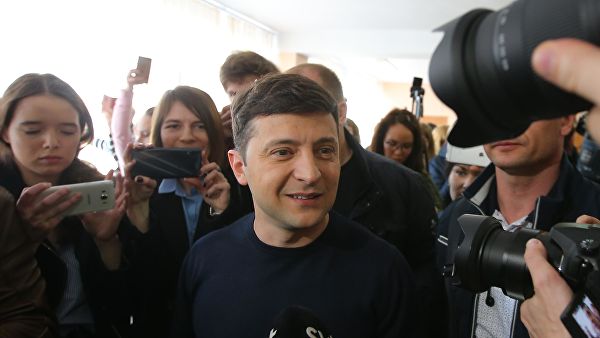 Комичар освојио највише гласова на изборима у Украјини