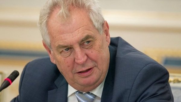 Zeman: Češka bi jednog dana mogla da povuče priznanje Kosova