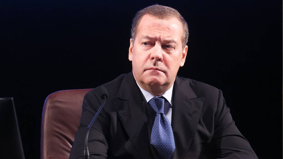 NATO oružje će biti pogođeno u bilo kojoj zemlji odakle Rusija može biti napadnuta — Medvedev