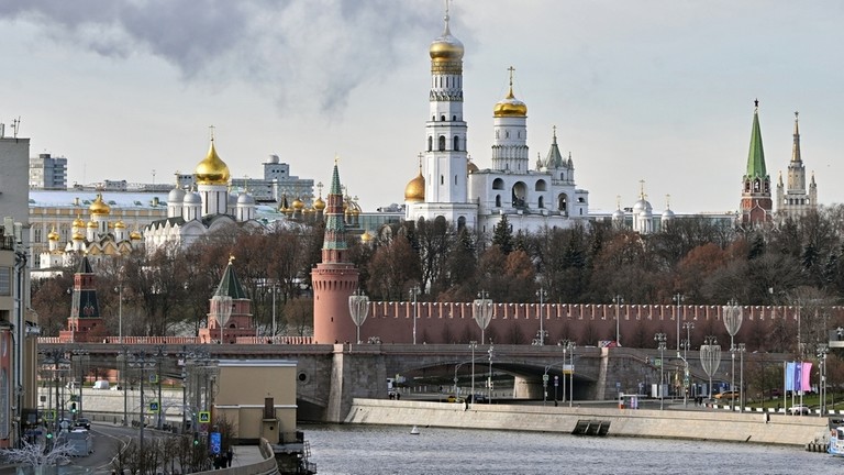 Kremlj izneo uslove za razgovore sa Makronom