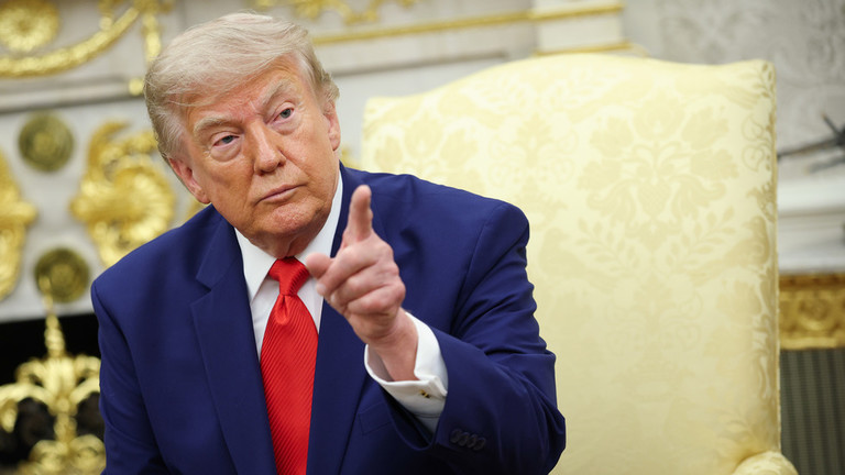САД могу да узму од Украјине „шта год пожеле“ – Трамп