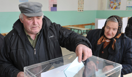 Избори у Звечану и Зубином Потоку