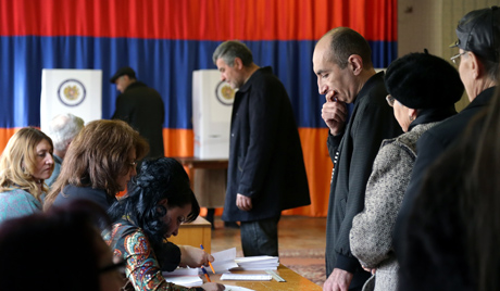 Садашњи председник Јерменије победио на изборима
