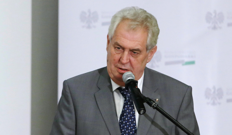 Председник Чешке прихватио оставку владе