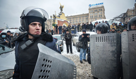 У Кијеву специјалци упали у седиште опозиционе партије „Отаџбина“