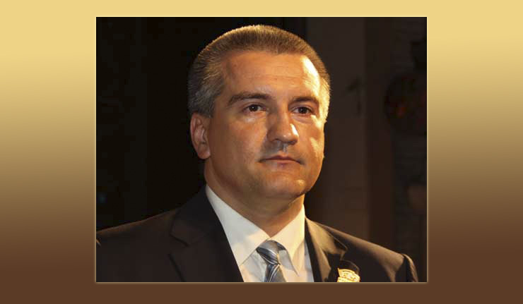 Нови премијер Крима слуша Јануковича