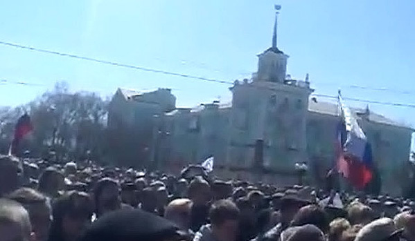 Демонстранти у Луганску поставили ултиматум локалним властима