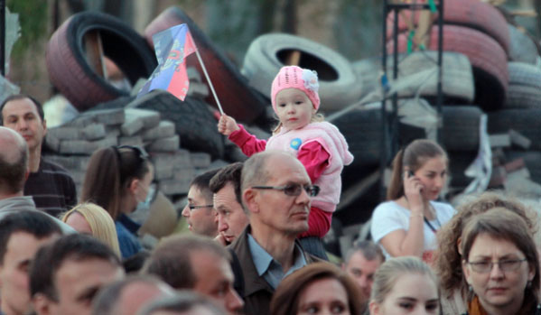 Митинг присталица федерализације се одржава у центру Доњецка
