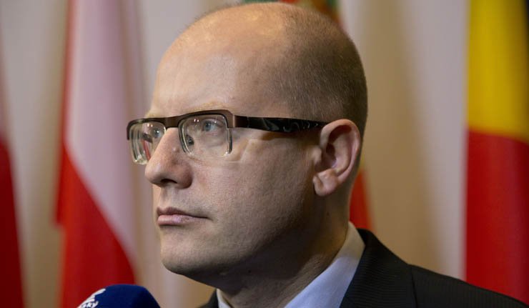 Чешки премијер против санкција и „гвоздене завесе“ на граници РФ са Украјином