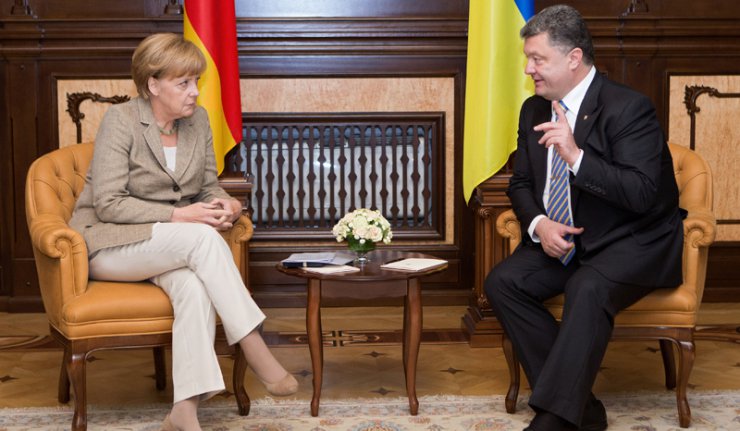 Порошенко и Меркел о распуштању парламента и преговорима у Минску