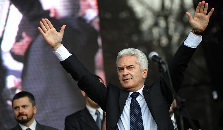 Бугарски политичар тражи да се укину „идиотске“ санкције против Русије