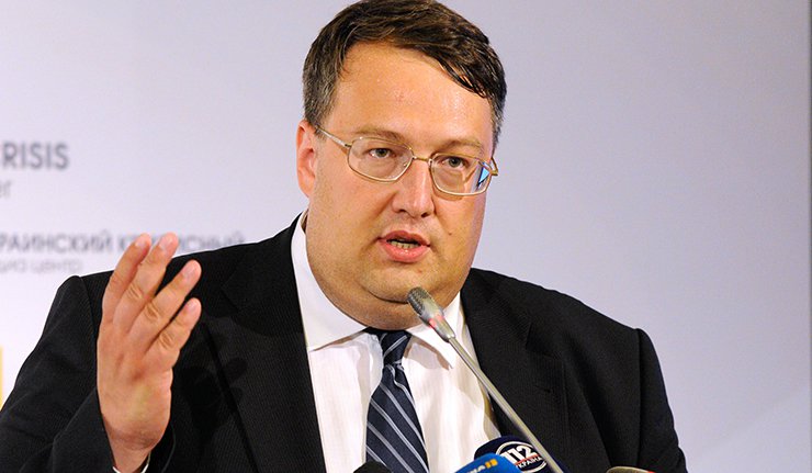 Кијев ће емитовати свој ТВ програм на Криму, у Донбасу и Русији