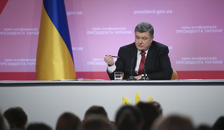Порошенко: Украјина је спремна да додели Донбасу посебан економски статус