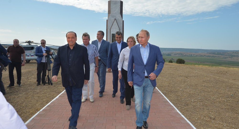 Берлускони и Путин на Криму