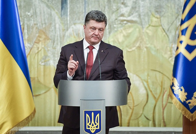 Порошенко објавио санкције против 388 Руса и 105 руских фирми