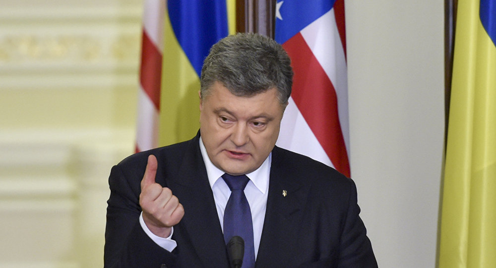 Порошенко позвао Јацењука да поднесе оставку
