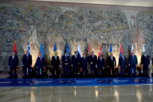 Николић: У Хрватској се надмећу ко ће више да нашкоди Србији