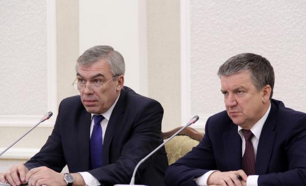 Стране организација не прекидају са покушајима да „протресу“ ситуацију у земљи