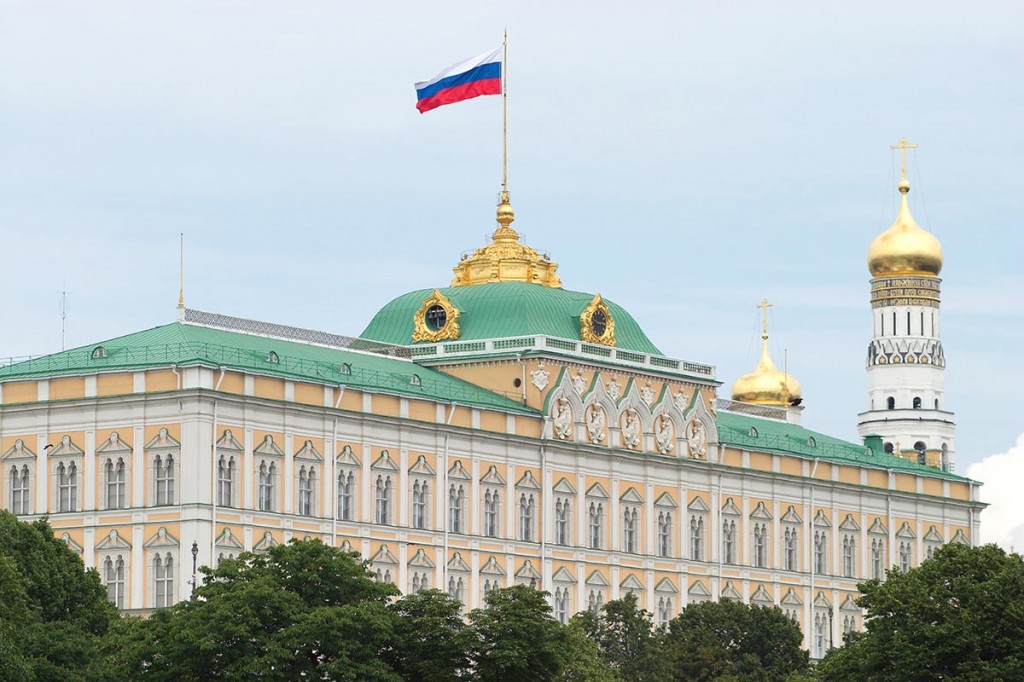 Путин изјавио саучешће Мејовој поводом еклопзије у Манчестеру