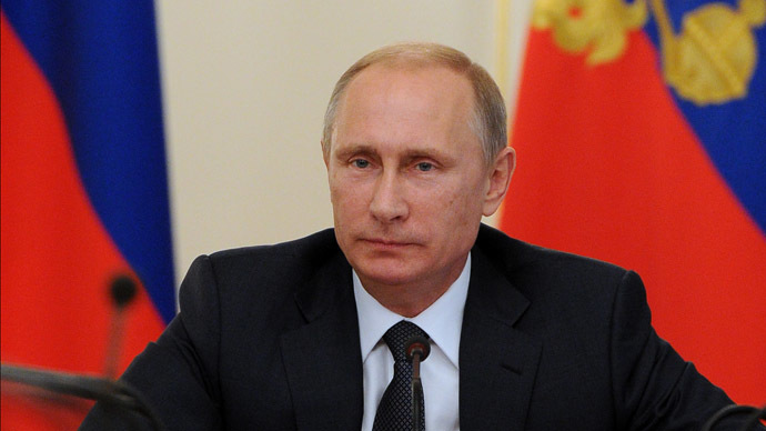 Путин: Наша војска мора бити опремљенa најсавременијим оружјем и техником
