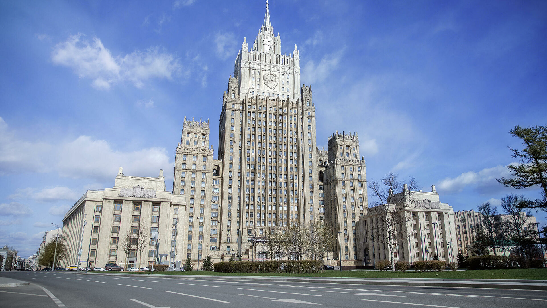 Русија протерује двoјицу холандских дипломата