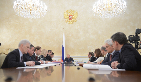 Путин даје задатке министрима