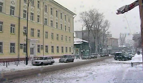 Пролећни снег одсекао Иркутск од остатка света