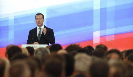 Medvedev će odgovarati na pitanja ruskih TV novinara u direktnom prenosu