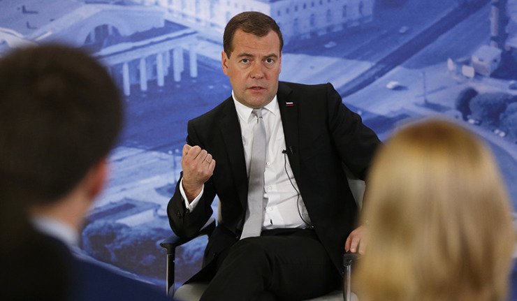 Медведев: Руски судови су деполитизовани