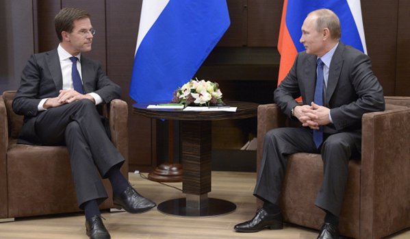 Путин холандском премијеру нагласио важност објективне истраге авиокатастрофе