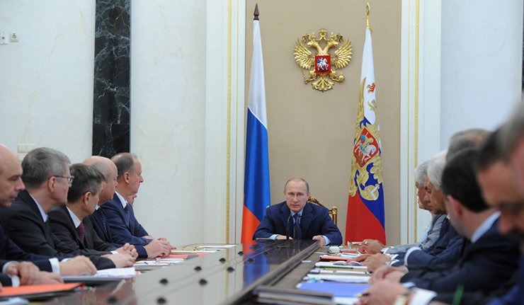 Путин најавио адекватан одговор на приближавање НАТО снага руским границама